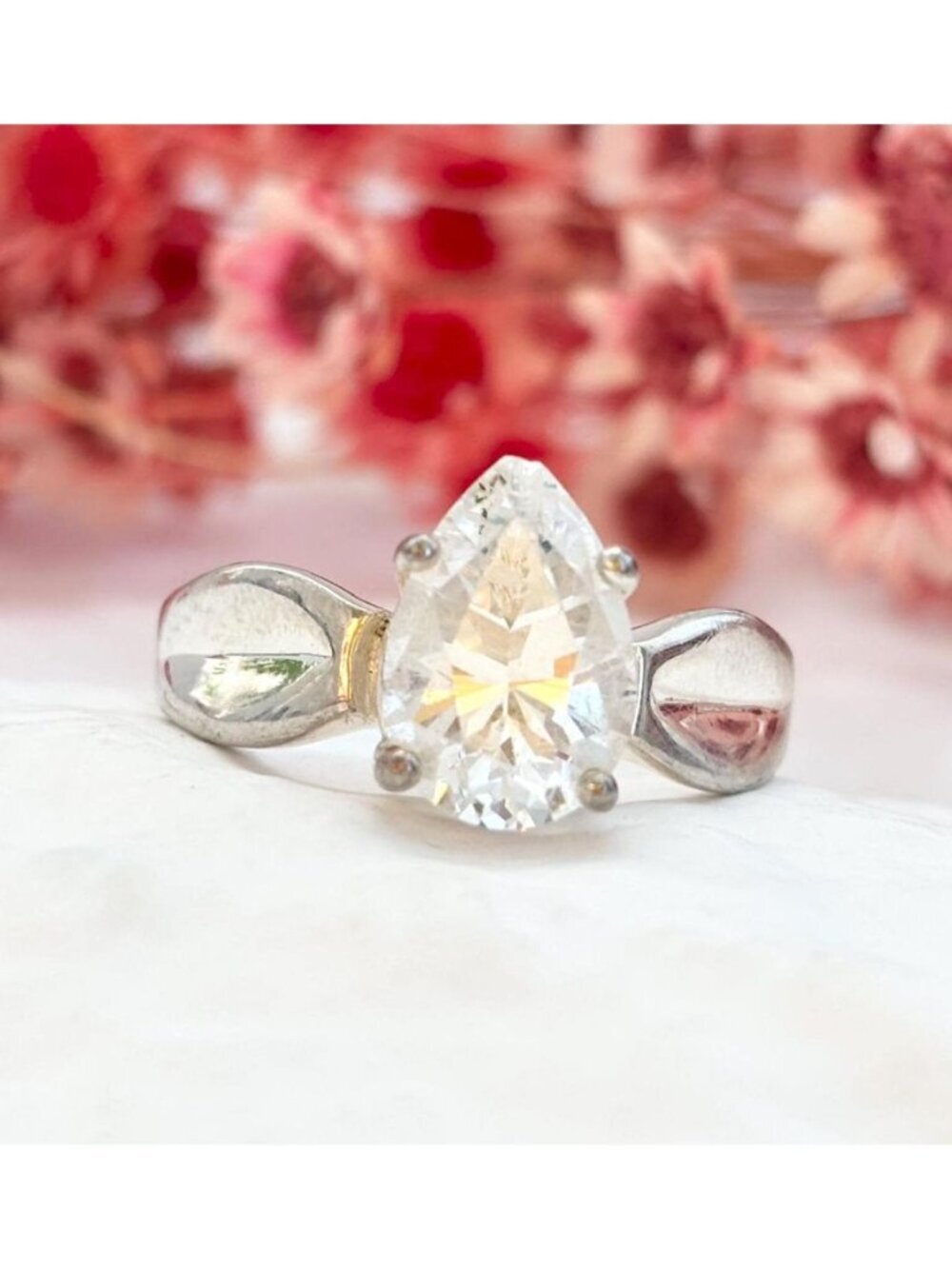 Pear Cut Cubic Zirconia Stone Minimalist Sterling Silver 925 Vintage Ring - sz 9